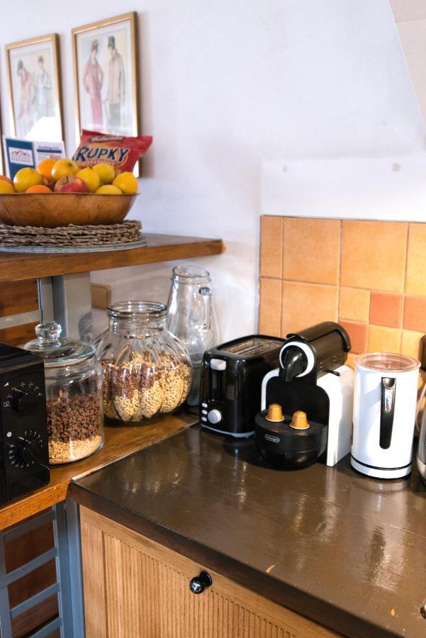 Apartment Neratovice エクステリア 写真