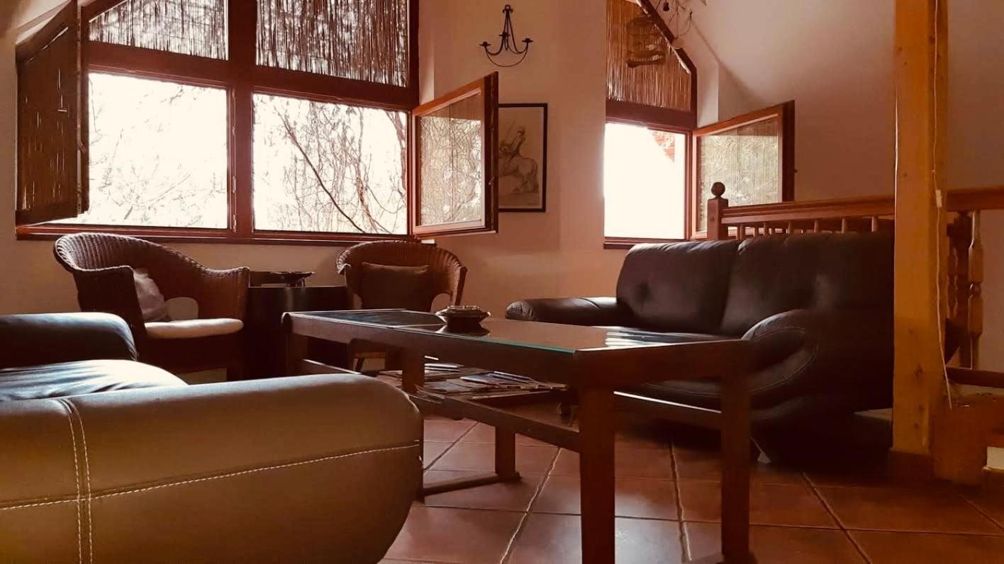 Apartment Neratovice エクステリア 写真